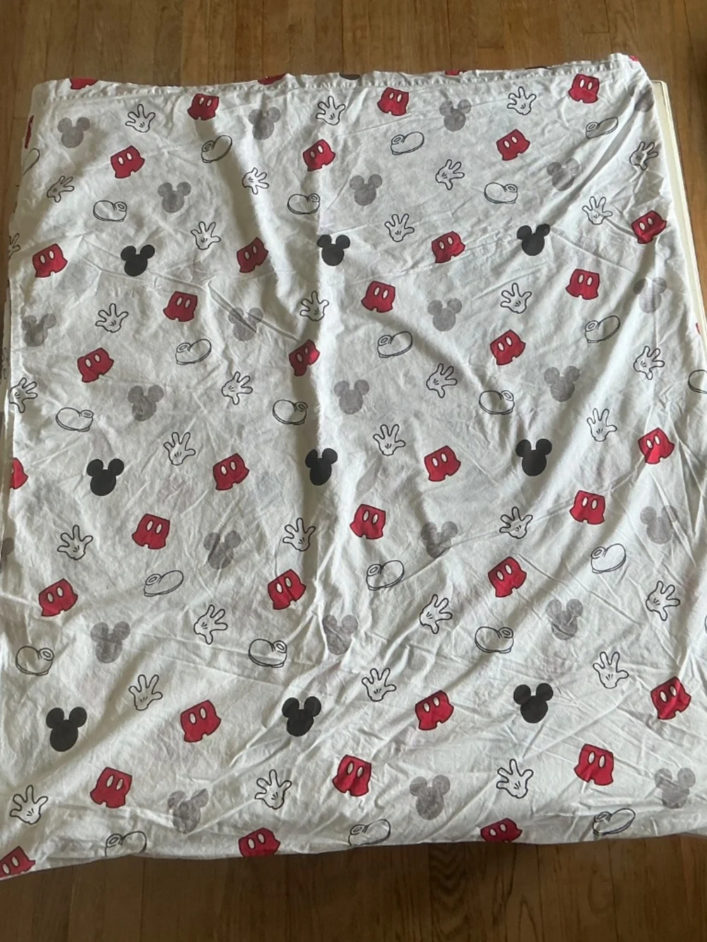 Saturday Park Disney Mickey Mouse Logo FULL Size Sheet Set